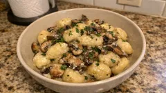 Creamy Mushroom Gnocchi (Gnocchi ai Funghi) with a Glossy Pan Sauce